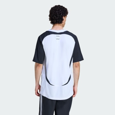 เสื้อยืด Teamgeist Adicolor