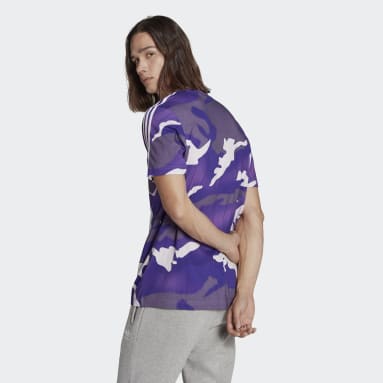T-shirt graphique à imprimé camouflage intégral Violet Hommes Originals