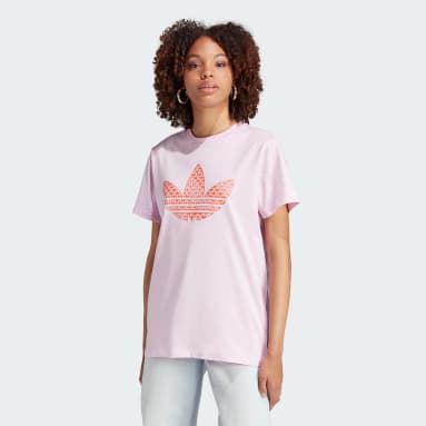 เสื้อยืดลายโมโนแกรมในโลโก้ Trefoil