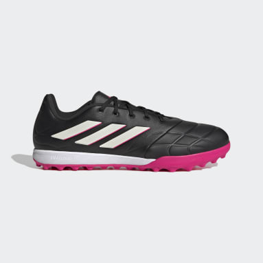 Consigue las mejores botas de fútbol solo con adidas