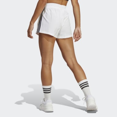 ผู้หญิง Sportswear สีขาว กางเกงขาสั้นผ้าทอ Essentials 3-Stripes