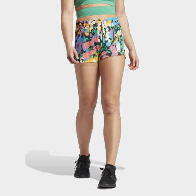 Shorts Pacer AEROREADY Train Essentials Logo Mínimo Estampado Floral Negro Mujer Training