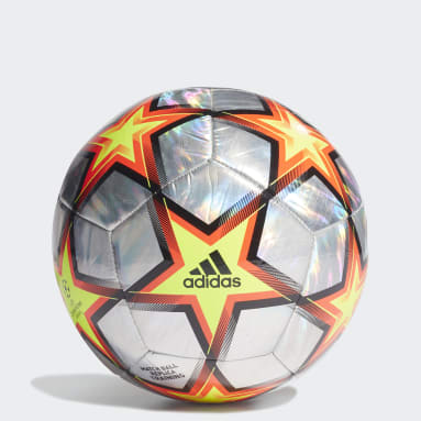 bola da nike e da adidas
