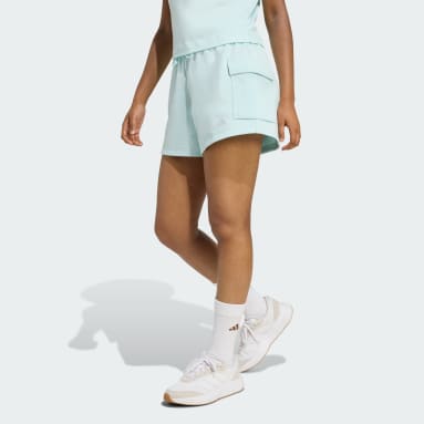 Shorts Essentials Cargo de moletinho com logotipo pequeno