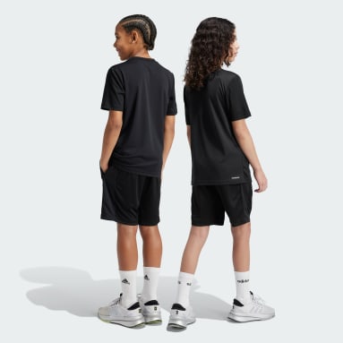 Train Essentials Logo Regular Fit Kids shorts