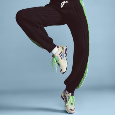 Women's Originals Beige adidas x Gucci women's ZX 8000 sneaker