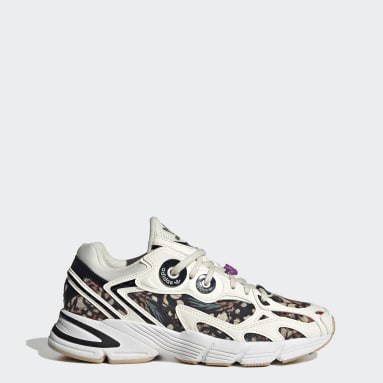 Women Lifestyle White Astir Shoes