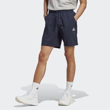 ผู้ชาย Sportswear สีน้ำเงิน กางเกงขาสั้นโลโก้ขนาดเล็ก AEROREADY Essentials Chelsea