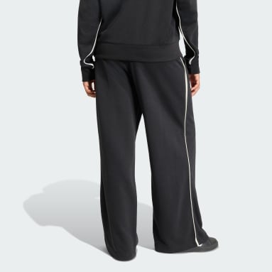 Seasonal Essentials Colourpop Pants with Embroidered Graphic