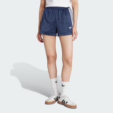 Saténové šortky s tenkými pásikmi adidas Originals