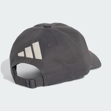 CAPPELLINO AUDI REVOLUT F1 TEAM DNA CON LE 3 STRISCE