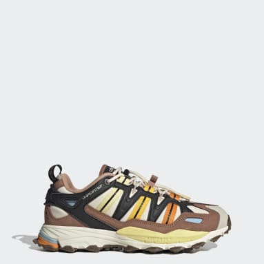 Tenis Hyperturf Adventure Negro Originals