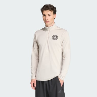 Power Graphic Quarter-Zip Top