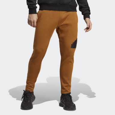 Calça Future Icons Badge of Sport Marrom Homem Sportswear