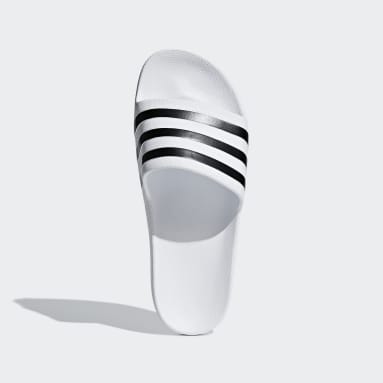 Sportswear สีขาว รองเท้าแตะ Adilette Aqua