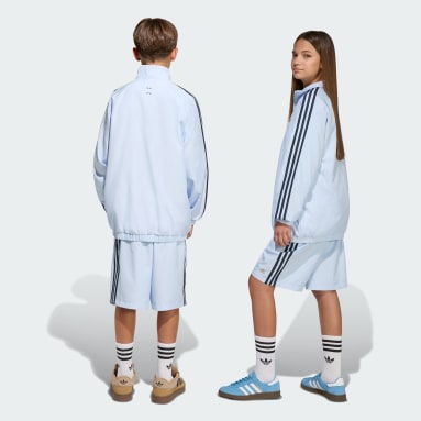 SHORT AMPLE TEAMGEIST