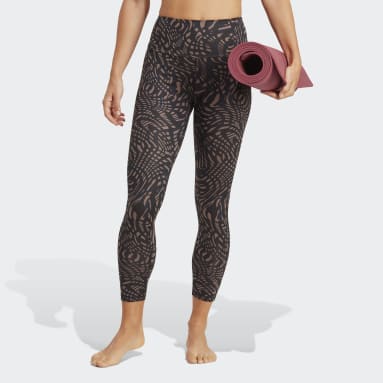 Women Yoga Black Yoga Essentials Printed 7/8 Leggings