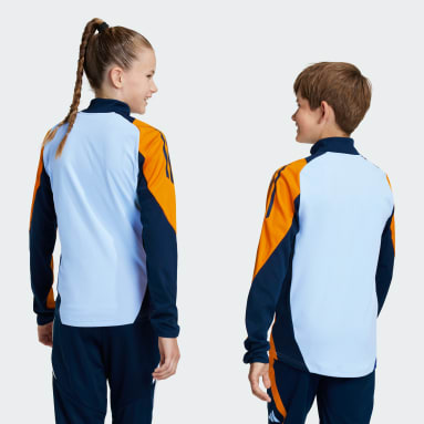 Un style urbain avec une tenue de sport garcon adidas