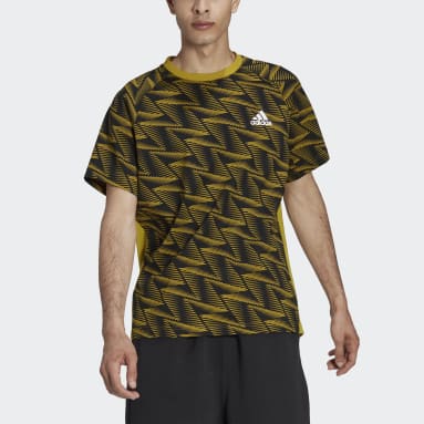 Männer Sportswear Designed For Gameday Travel T-Shirt Grün