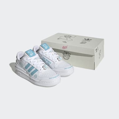 Youth Originals White Forum Low Classic x André Saraiva Shoes