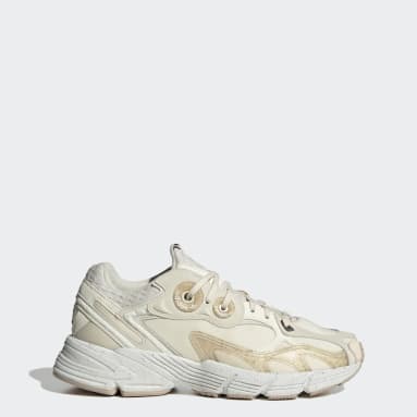 Zapatillas Astir Her Vegan Beige Mujer Originals