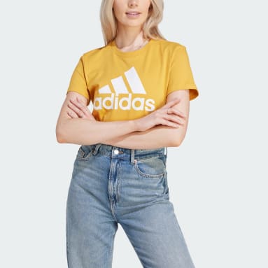 Playera LOUNGEWEAR Essentials Logo Amarillo Mujer Sportswear