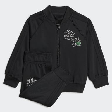 Graphic Collab SST Sett Svart