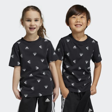Camiseta Essentials Seasonals Brand Love Negro Niño Sportswear