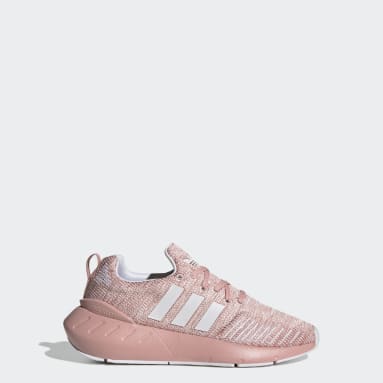 Youth Lifestyle Pink Swift Run 22 Shoes