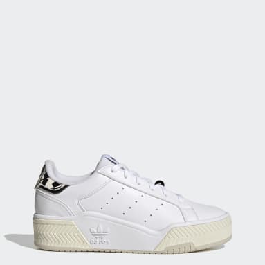 Women Lifestyle White Court Tourino Bold Shoes