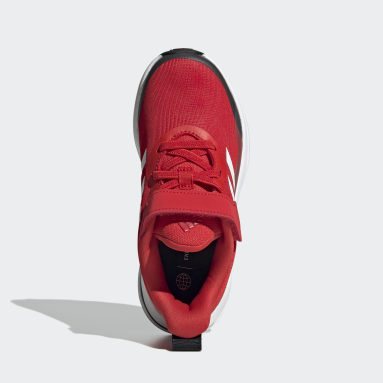 zapatos rojos deportivos