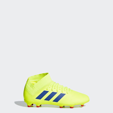 chaussure de foot jaune fluo