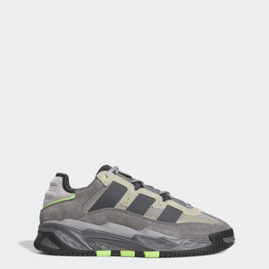 yezi scarpe adidas prezzo
