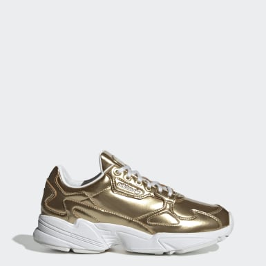 gouden adidas sneakers