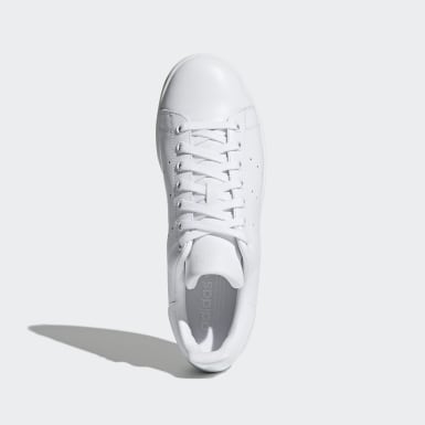 stan smith sneaks up