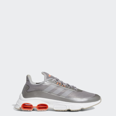 mid top cross training shoes