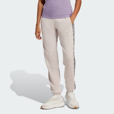 adidas Pantalón Seasonal Essentials Leopard Print 3 Tiras de French Terry Pantalón Seasonal Essentials Leopard Print 3 Tiras de French Terry Mujer - Mujer Originals