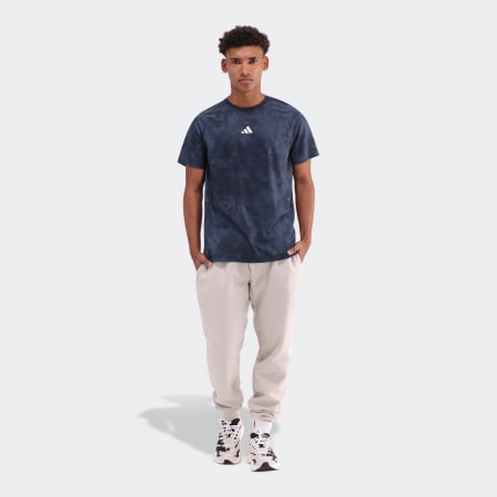 MENS TRAINING ESSENTIAL ALL OVER PRINTED TEE 