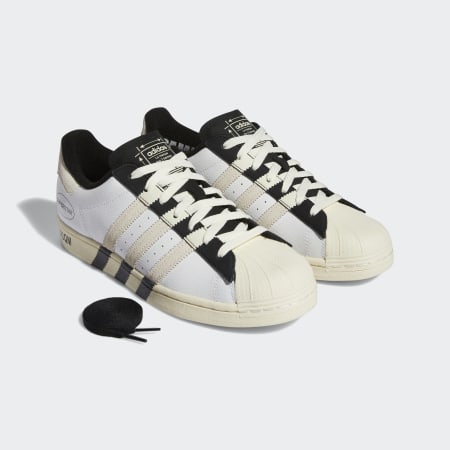 Omgekeerd Huis Aan het liegen adidas Superstar Shoes - White | adidas QA