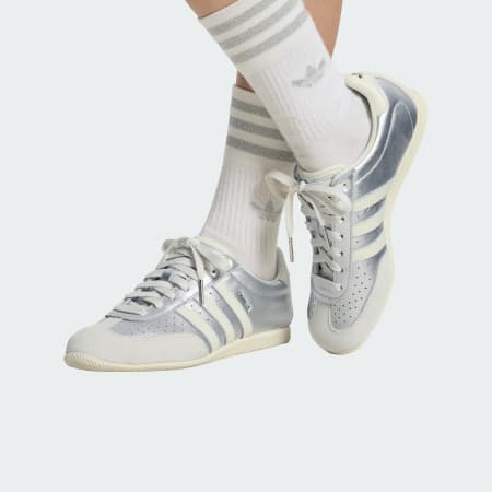 「Japan」運動鞋