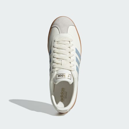 VL Court Classic Shoes