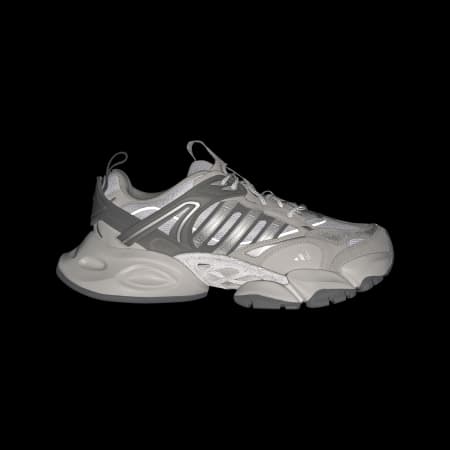 XLG Runner Deluxe Shoes