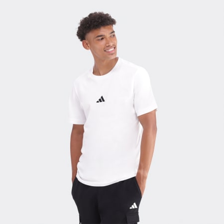 Essentials Small Logo Single Jersey T-Shirt