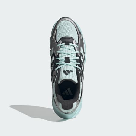 MEGASTRIDE Shoes
