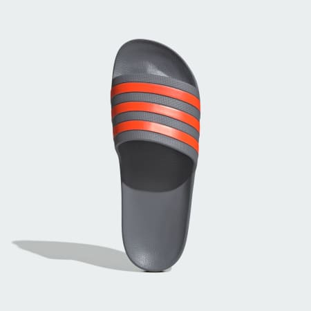 Adilette Aqua Slides