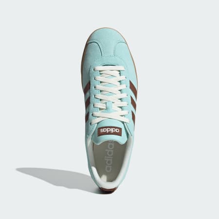 VL Court Classic Shoes