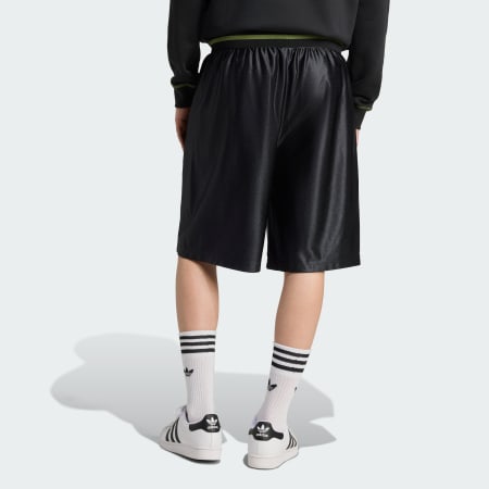 Number Graphic Short
