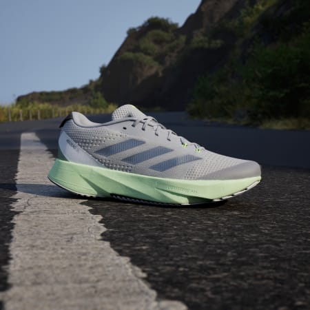 ADIZERO SL