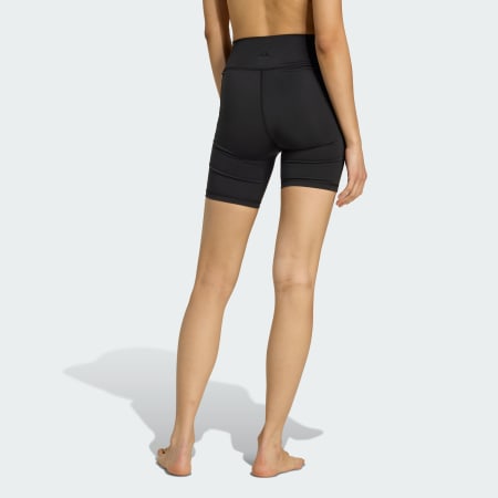 All Me Essentials 7-Inch Short Leggings