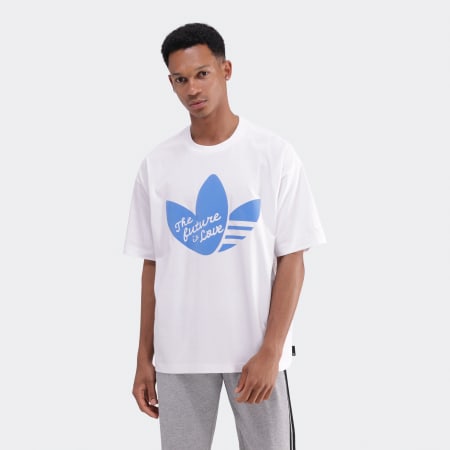 Chinese V-Day Graphic T-Shirt